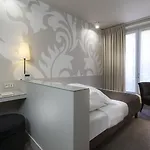Gardette Park 4*