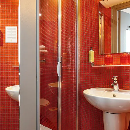 ガーデン ホテル