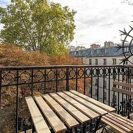 Отель Gardette Park 4*